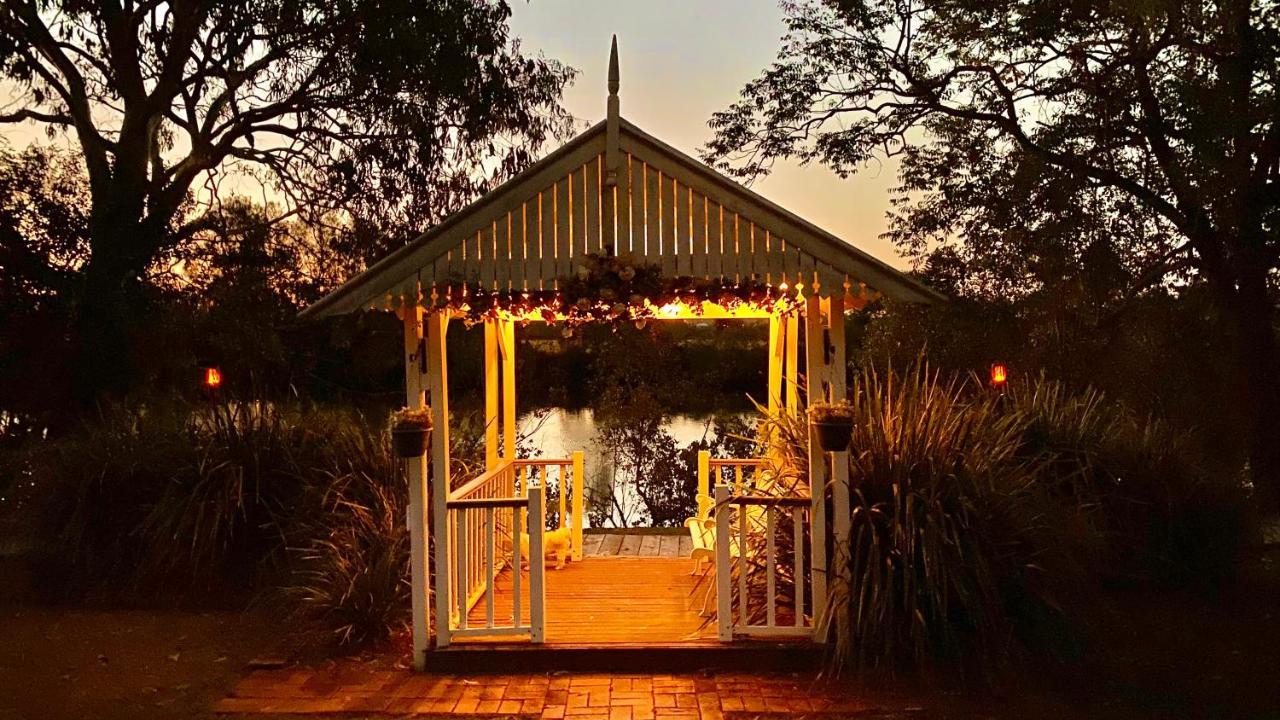 Bli Bli House Riverside Retreat Twin Waters Esterno foto
